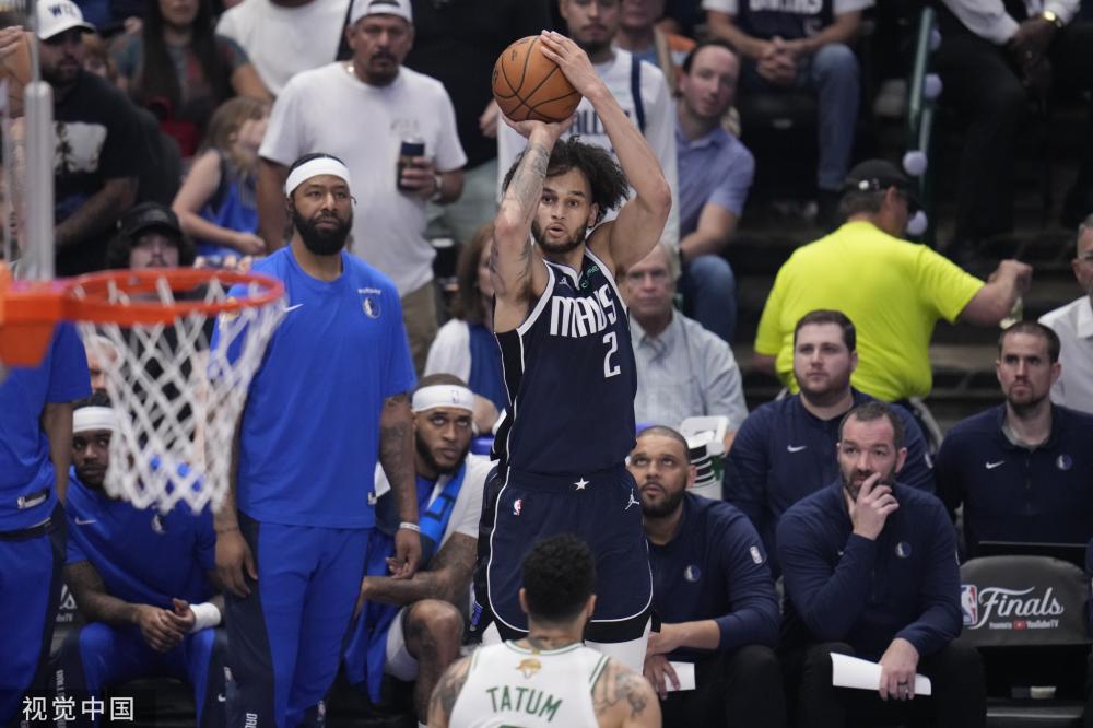 8万美元的 8万美元的