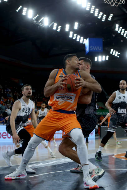 了一场个人 了一场个人